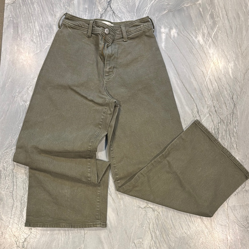 Universal Thread Green Jeans Wide Leg